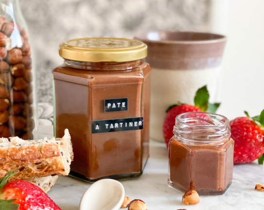 Pâte à Tartiner Maison : La star tendance du moment à offrir en cadeau DIY personnalisé