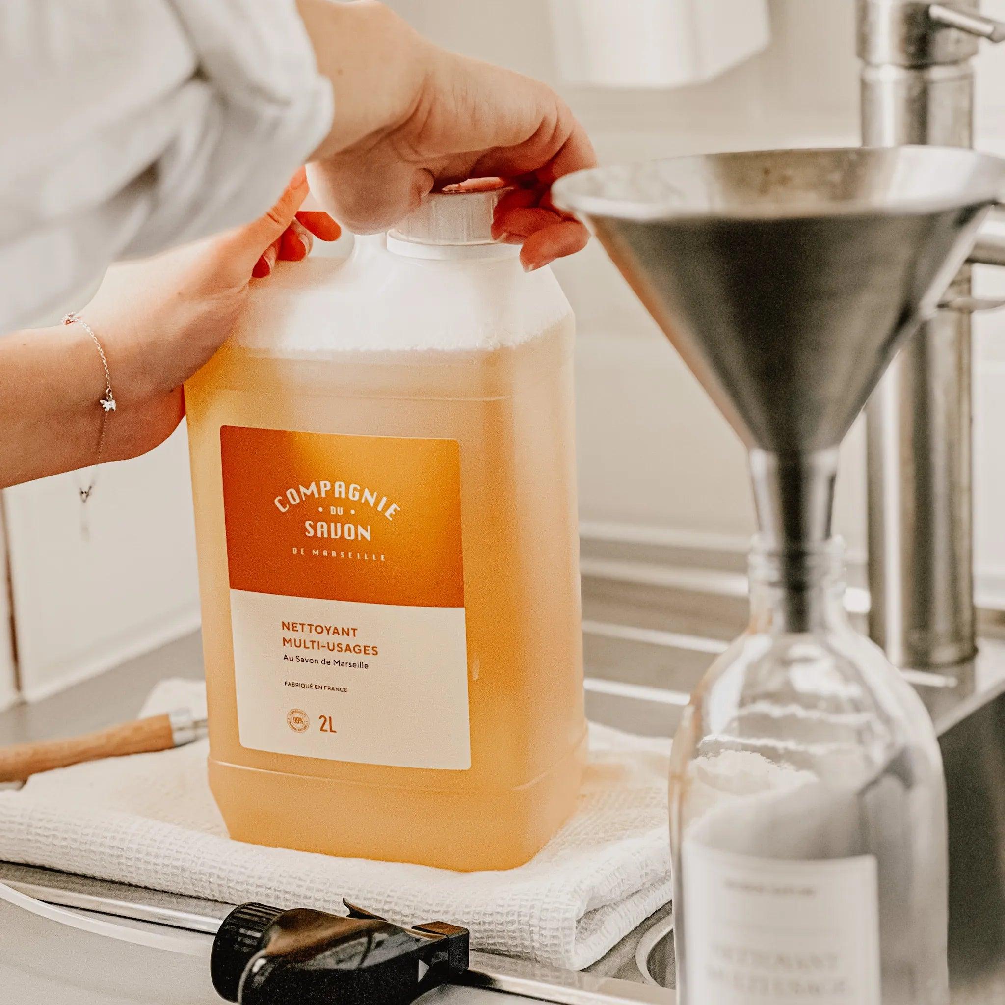 Recharge nettoyant multi-usage au Savon de Marseille 2L - Compagnie du Savon de Marseille