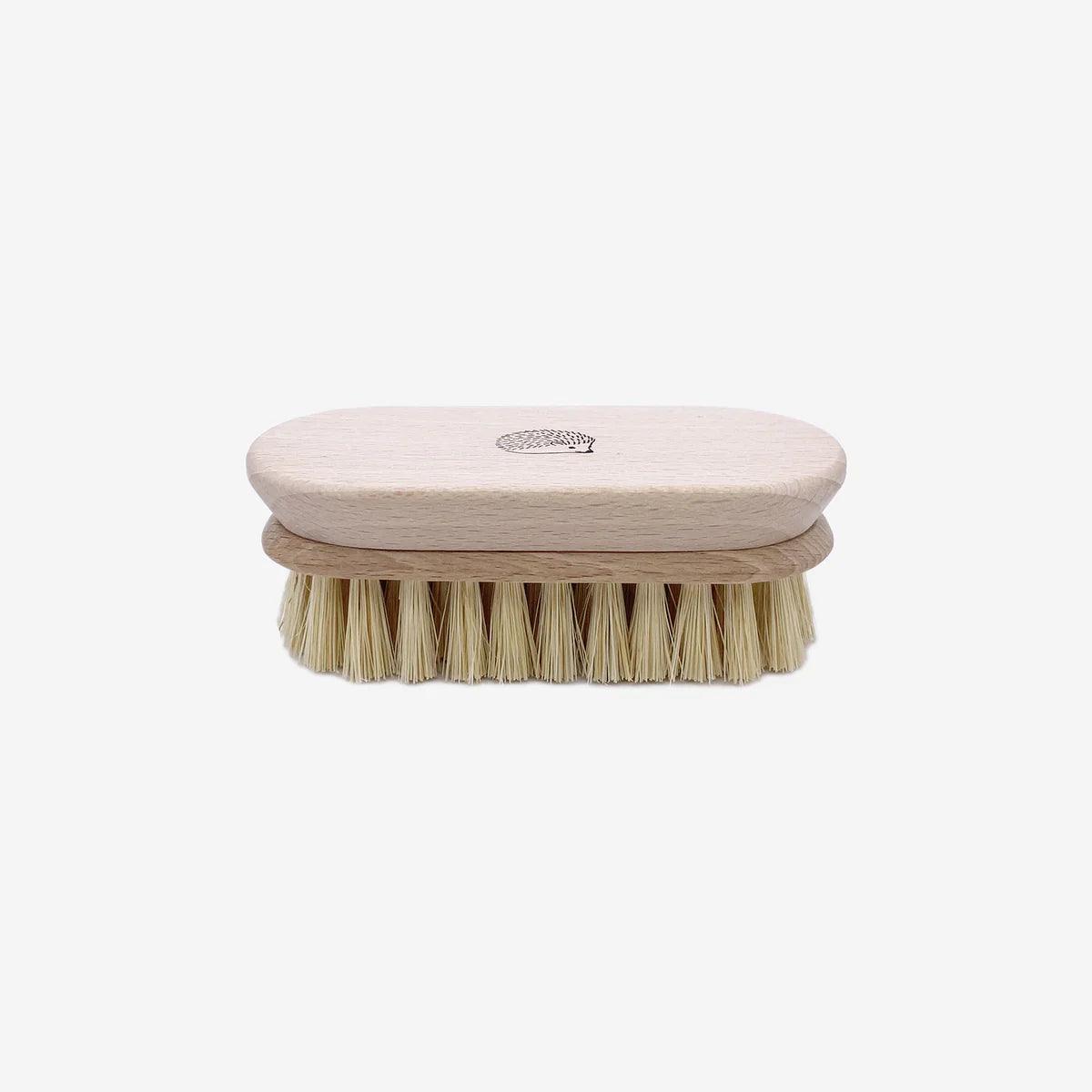 Brosse à légume en bois naturel - Maison Julio