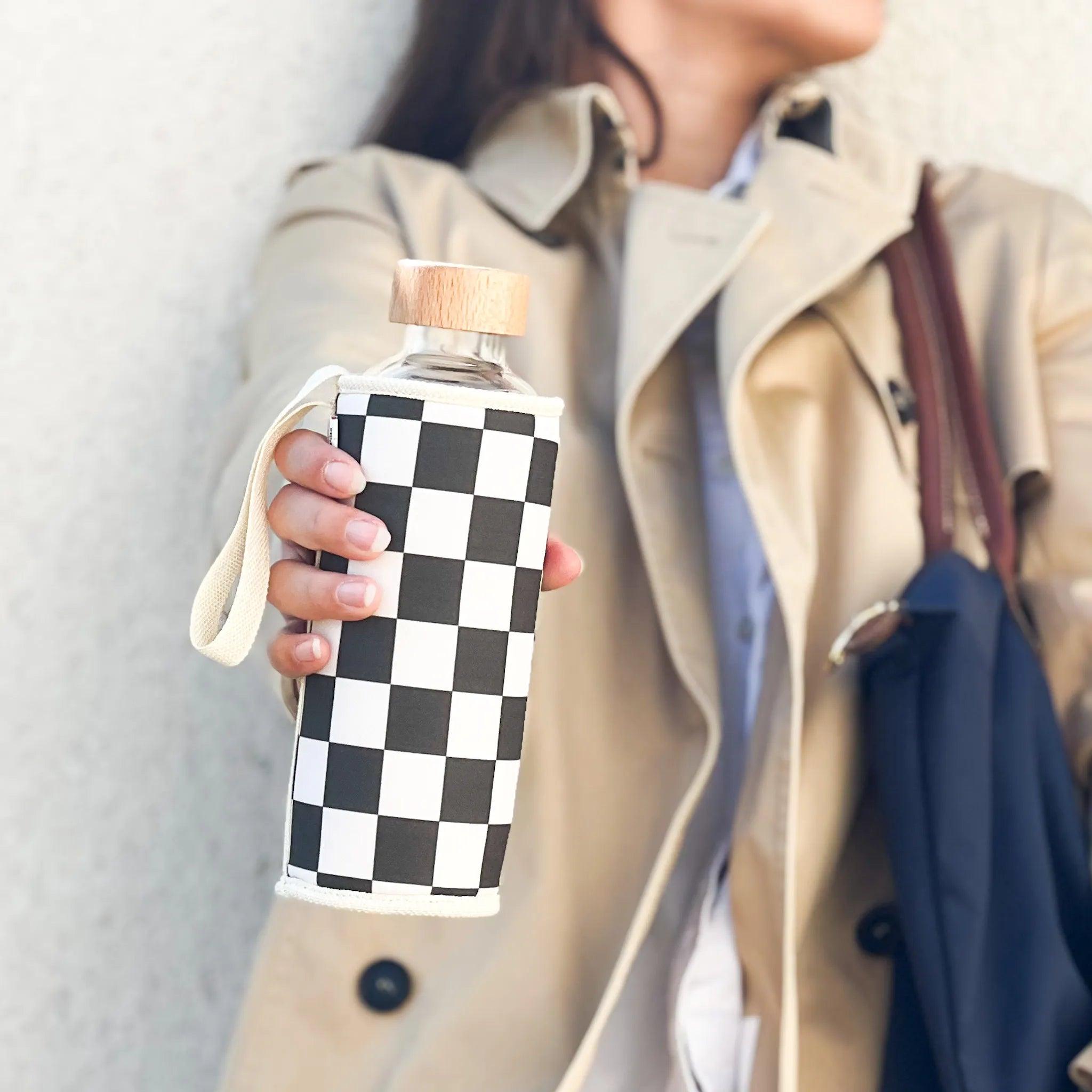 Gourde en verre et housse protectrice Chopette 90' Damier kaki