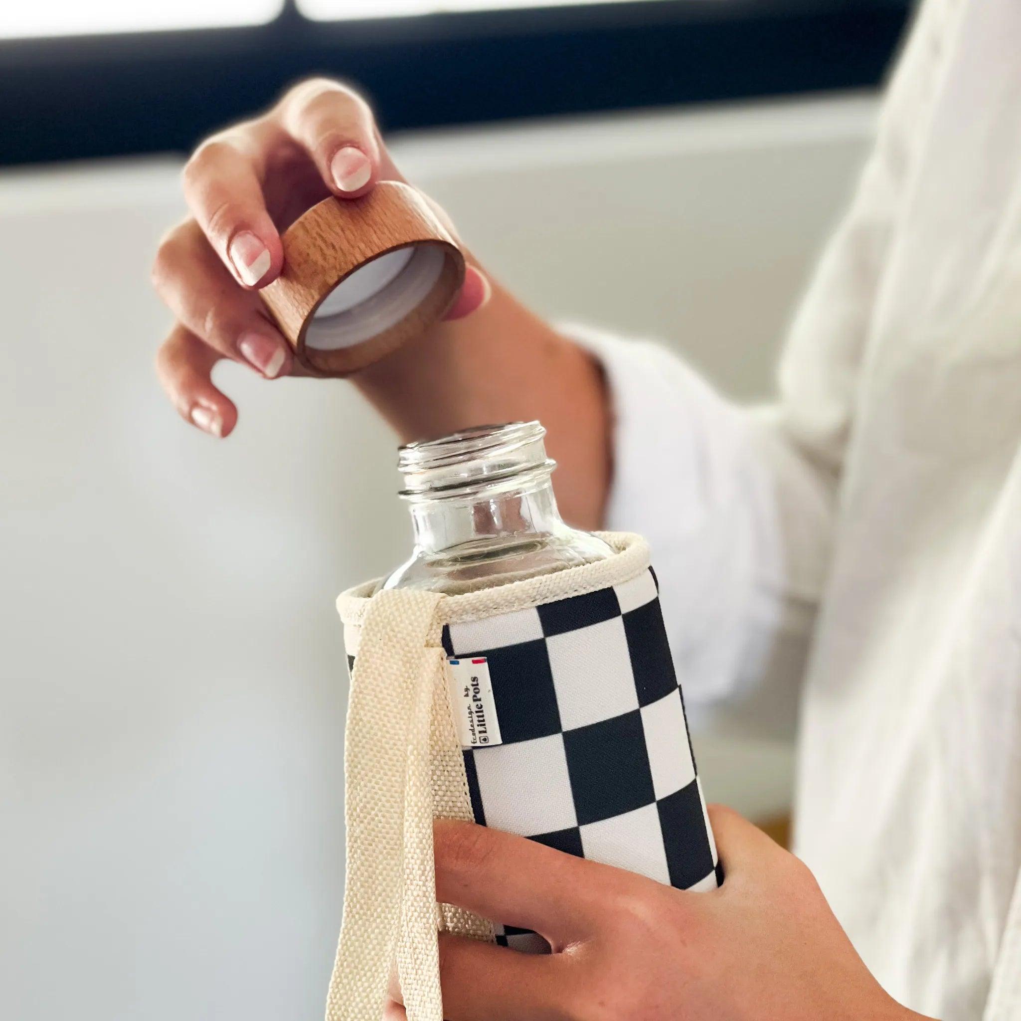 Gourde en verre et housse protectrice Chopette 90' Damier kaki