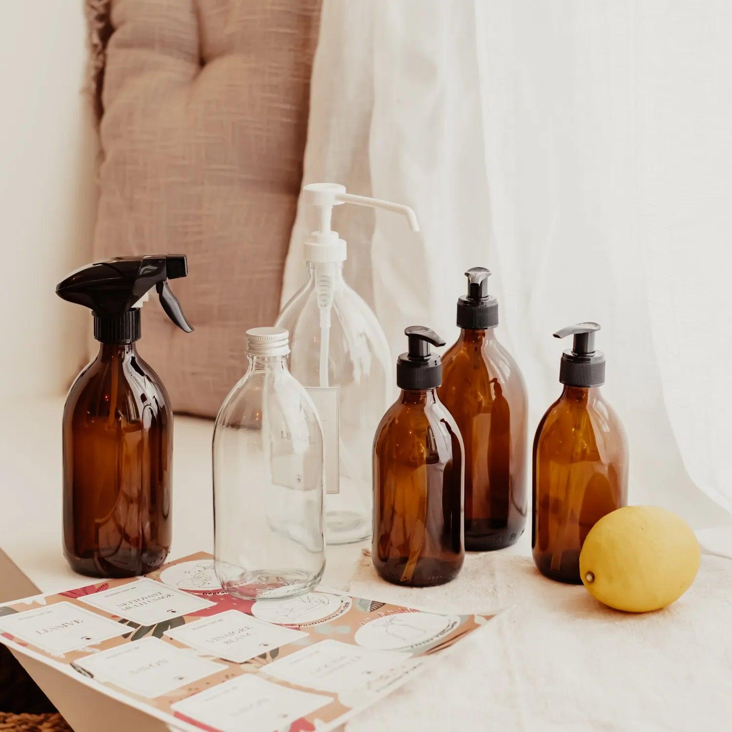 Pack de flacons en verre et étiquettes pour l'univers ménager