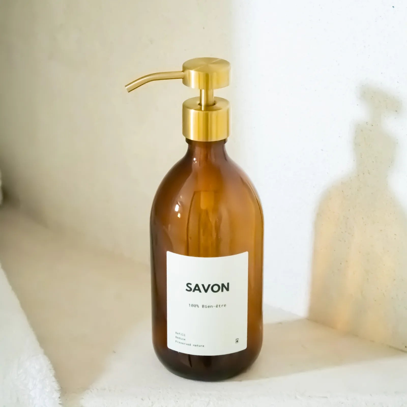 Distributeur de savon verre ambré 500ml avec pompe inox doré avec étiquette savon waterproof